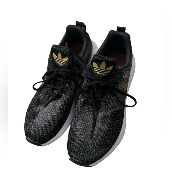 adidas Shoes - Adidas Swift Run 22 Women's Sneakers Size 8.5 Black Leopard